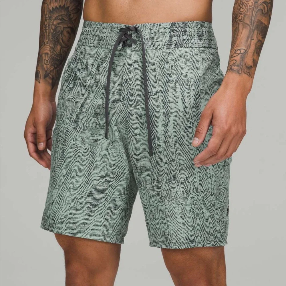 Lululemon | Current State Board Short 9”